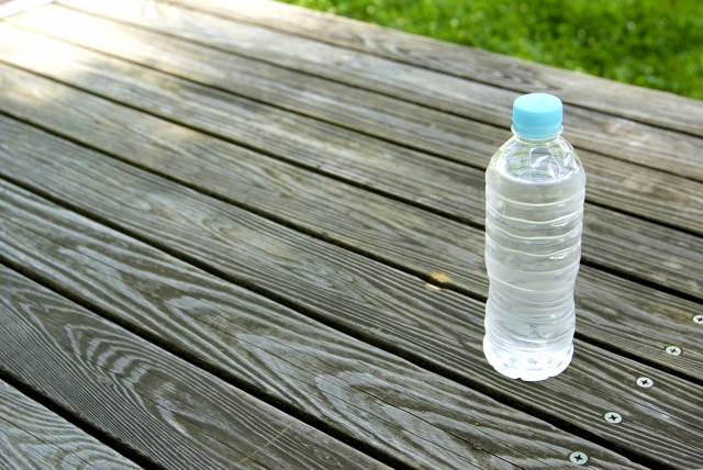水ペットボトル